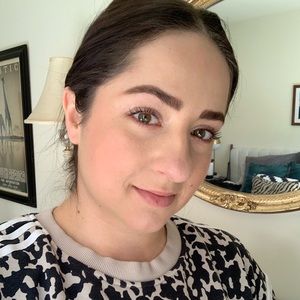 Meet your Posher, Carla